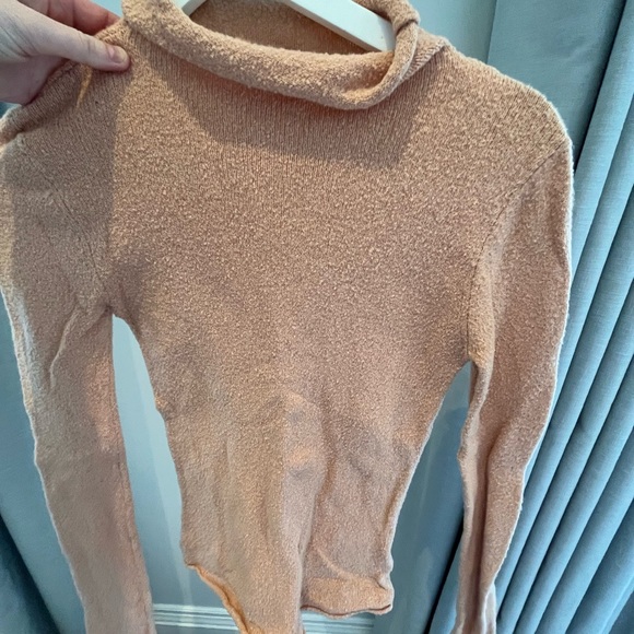Peach Turtleneck from Aritzia - Picture 2 of 3